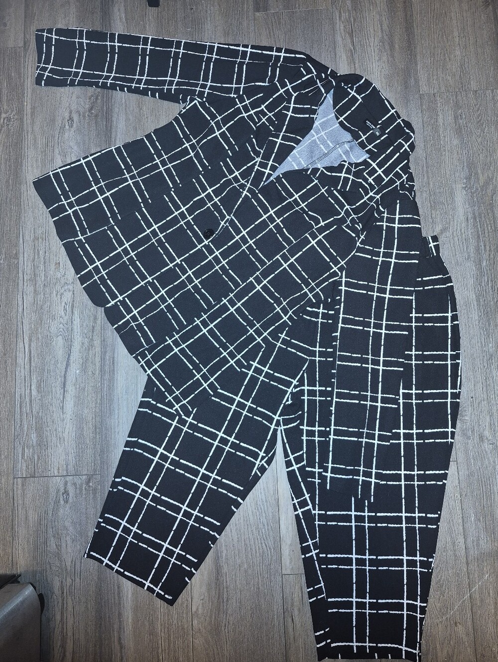 SHEIN Black & White Plaid Women's Dress Pants & Overcoat Outfit 2XL
